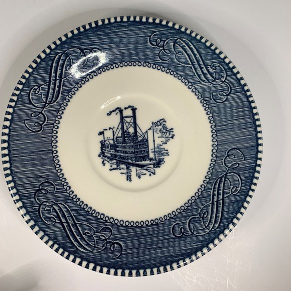 Currier and Ives Set of 4 Tea Cups and Saucers - Picture 5 of 7